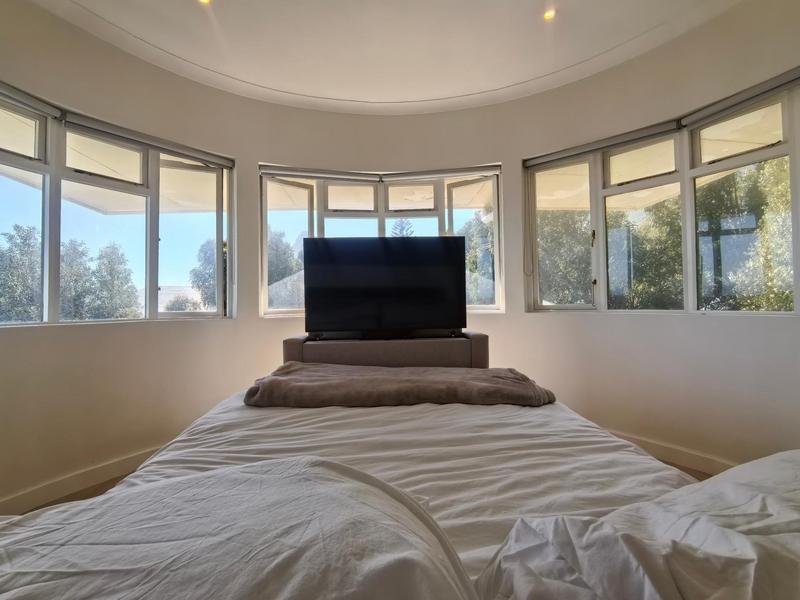 2 Bedroom Property for Sale in Camps Bay Western Cape